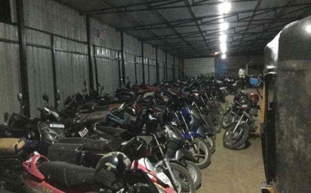 औरंगाबाद येथे बेवारस वाहनांचा लिलाव