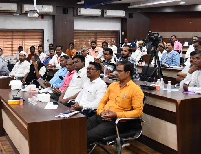 जिल्हाधिकारी कार्यालयाच्या नियोजन सभागृहात पत्रकारांसाठी कार्यशाळेचे आयोजन